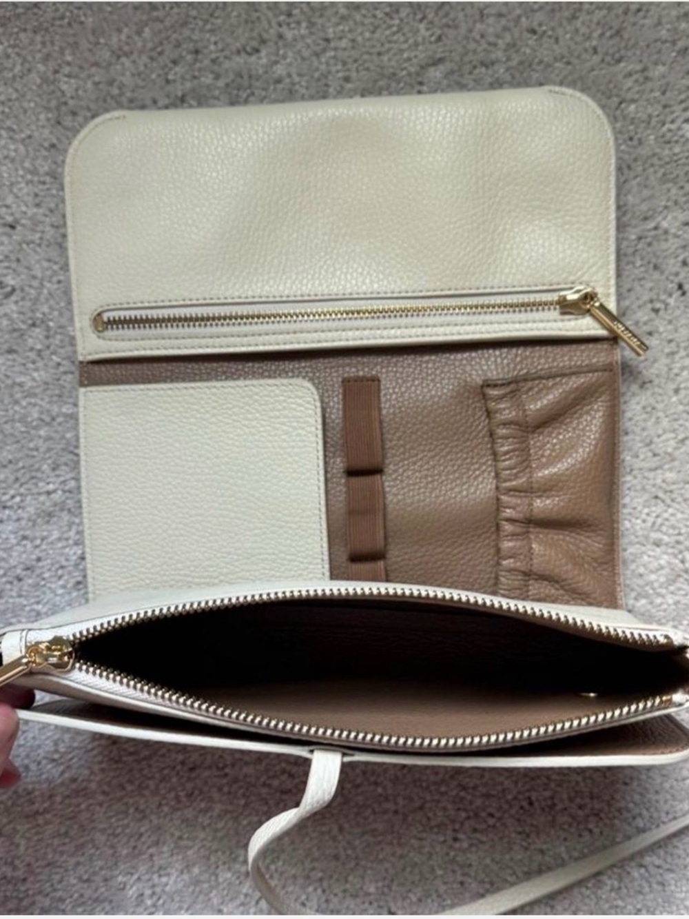 NWOT Cuyana Travel Beauty Roll in Ecru - Picture 10 of 10